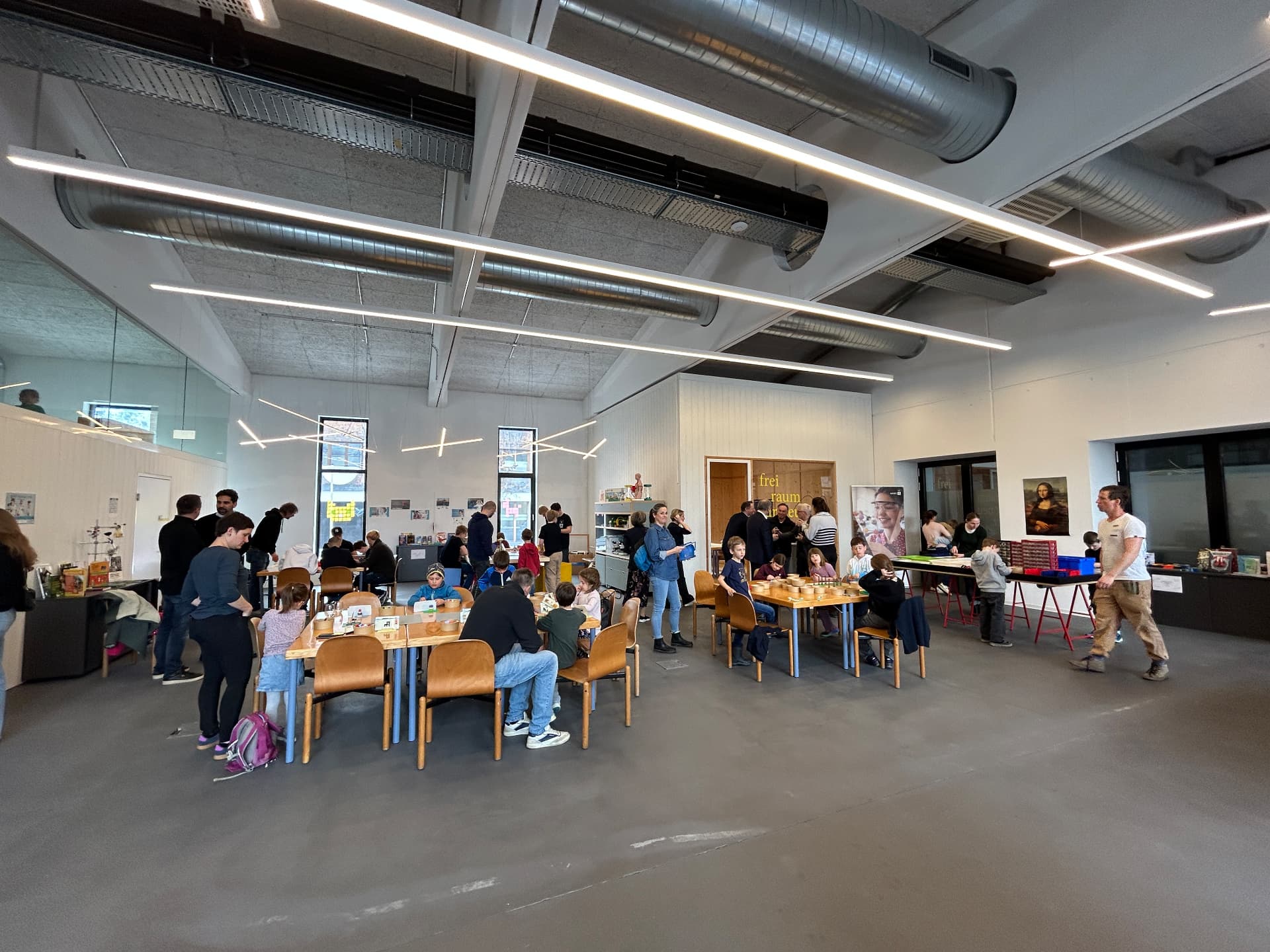 MINT-Pop-up Wissenswelt mit Familien